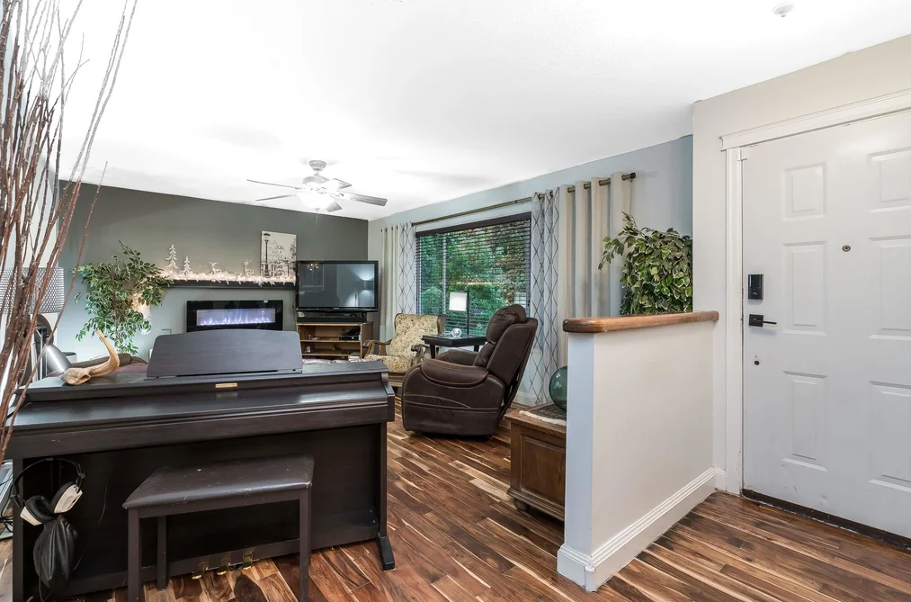 32306 MARSHALL ROAD, Abbotsford BC V2T 1A4, Abbotsford BC — Residential for Sale - Photo 5