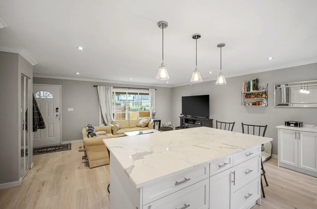 32315 14TH AVENUE, Mission BC V2V 2N6, Mission BC — Residential for Sale - Photo 4