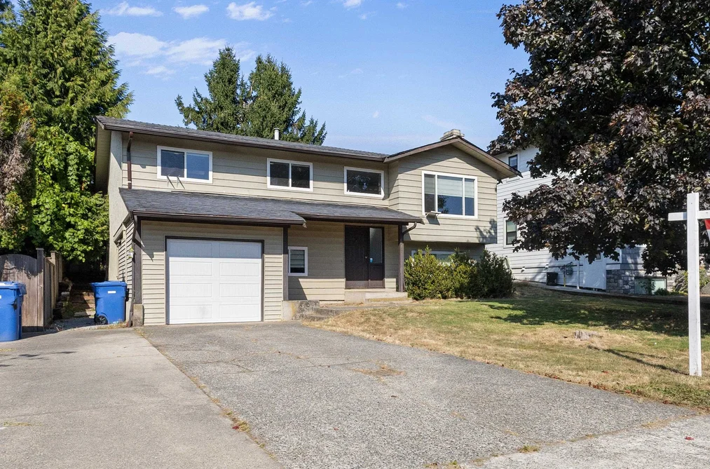 House for sale at 32317 Adair Avenue Abbotsford British Columbia - MLS: R3065501