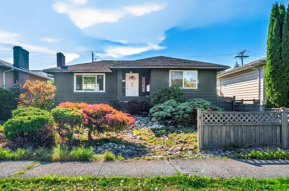 3232 W 16th Ave, Vancouver, BC - MLS: R3173918