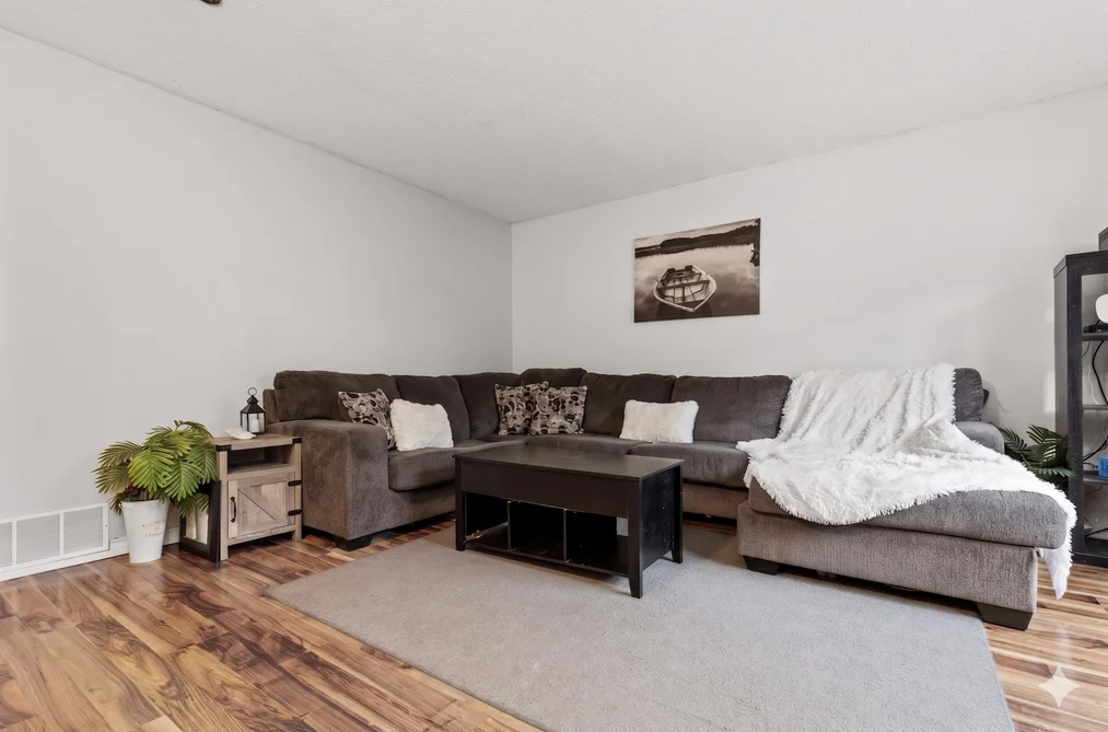 32369 GREBE CRESCENT, Mission BC V2V 4Z2, Mission BC — Residential for Sale - Photo 4
