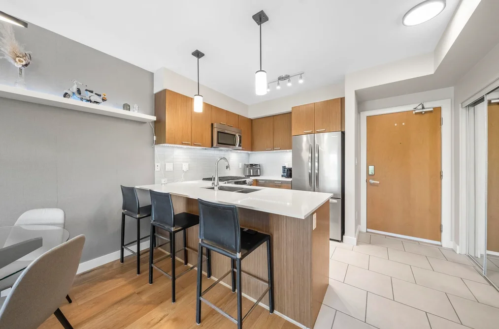 324 1330 MARINE DRIVE, North Vancouver BC V7P 1T4, North Vancouver BC — Residential for Sale — Photo 5 of 25