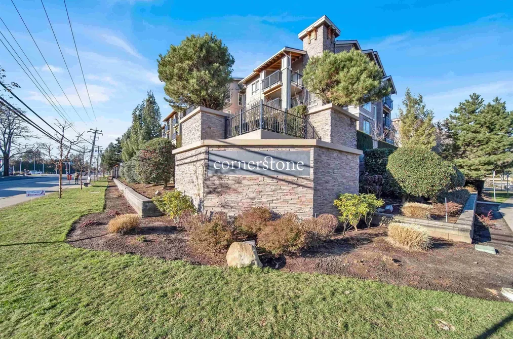 324 21009 56 AVENUE, Langley BC V3A 0C9, Langley BC — Residential for Sale - Photo 2
