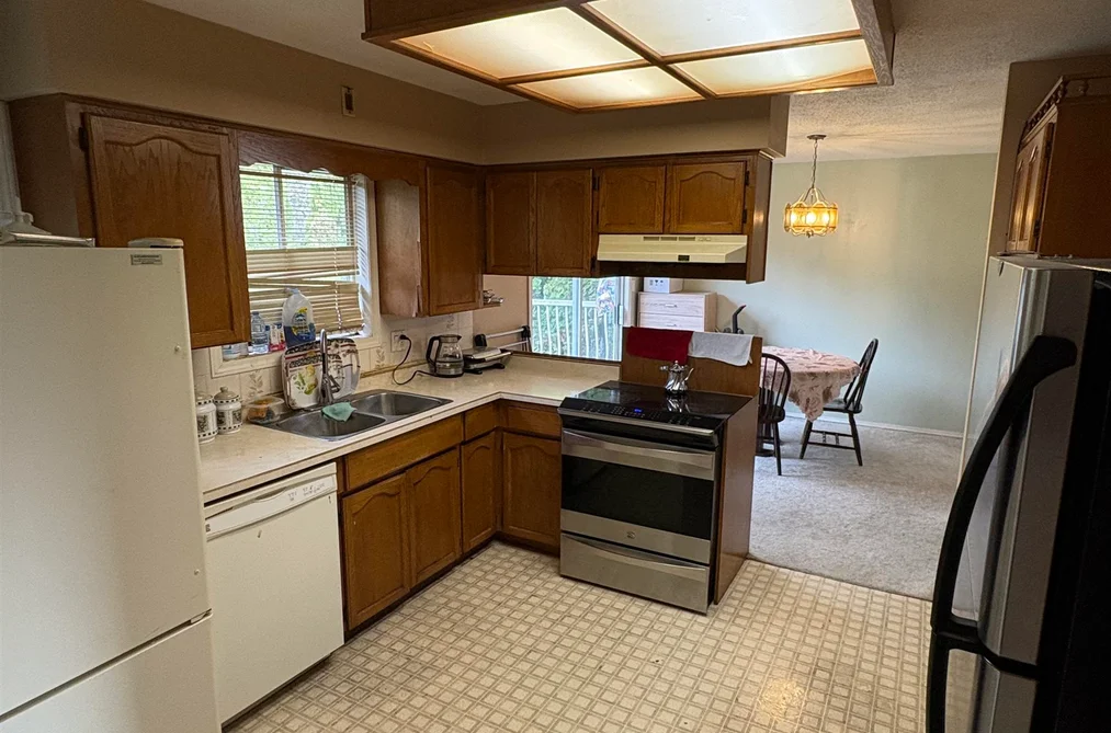 32469 EMERALD AVENUE, Abbotsford BC V2T 1B4, Abbotsford BC — Residential for Sale - Photo 6