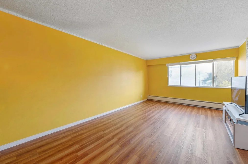 Condo for sale at 325 11806 88 Avenue Delta British Columbia - MLS: R3094103