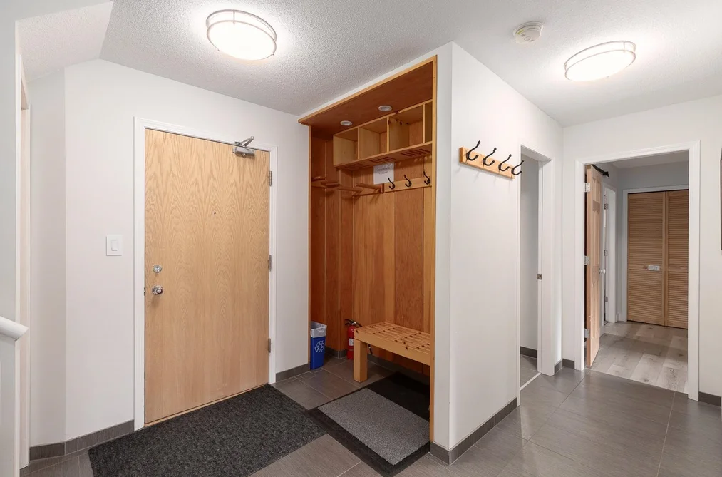 325 3309 PTARMIGAN PLACE, Whistler BC V8E 0V6, Whistler BC — Residential for Sale - Photo 2