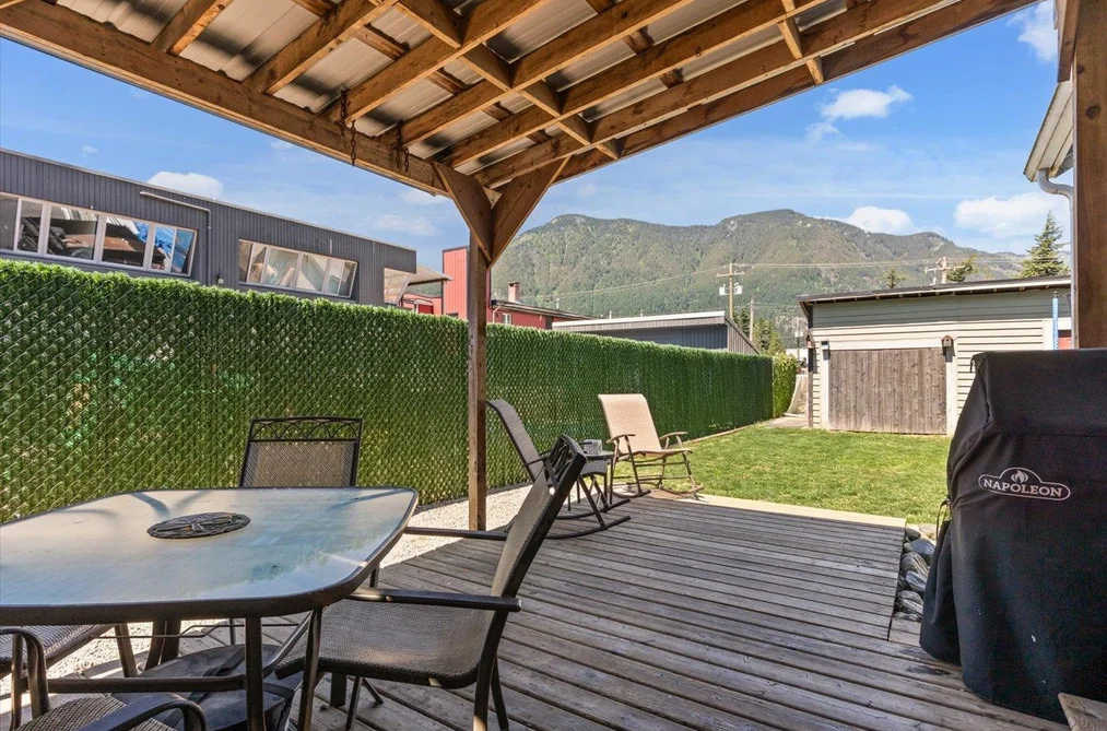 325 HUDSON BAY STREET, Hope BC V0X 1L0, Hope BC — Residential for Sale — Photo 20 of 22