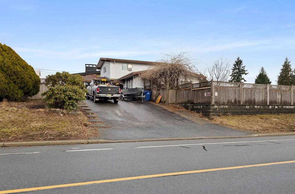32555 BEVAN AVENUE, Abbotsford BC V2T 3X5, Abbotsford BC — Residential for Sale - Photo 6