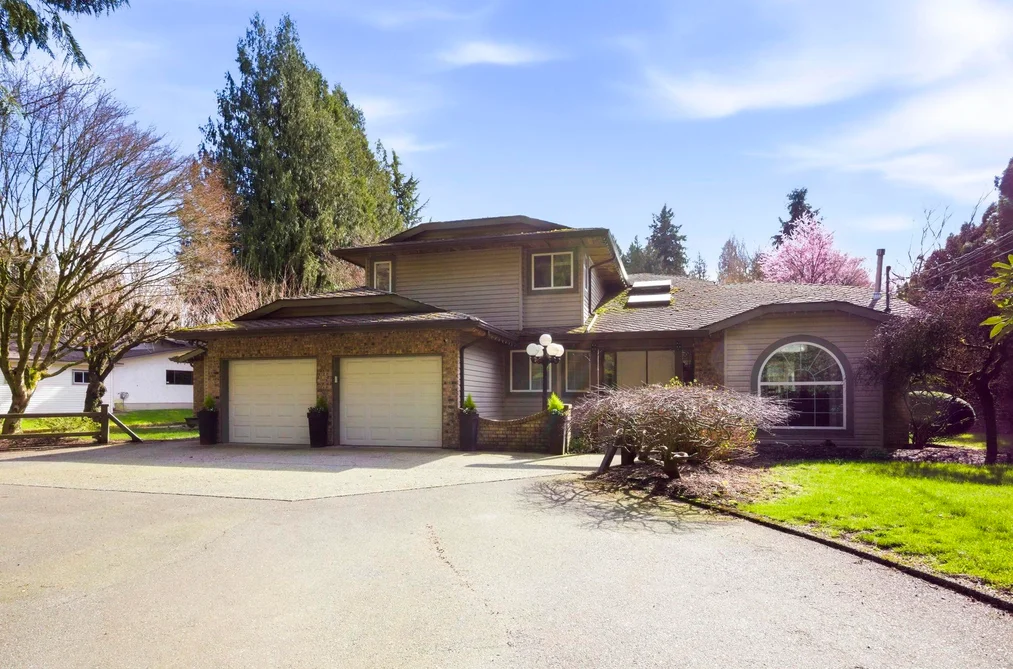 32560 DOWNES ROAD, Abbotsford BC V4X 1X3, Abbotsford BC — Residential for Sale - Photo 2