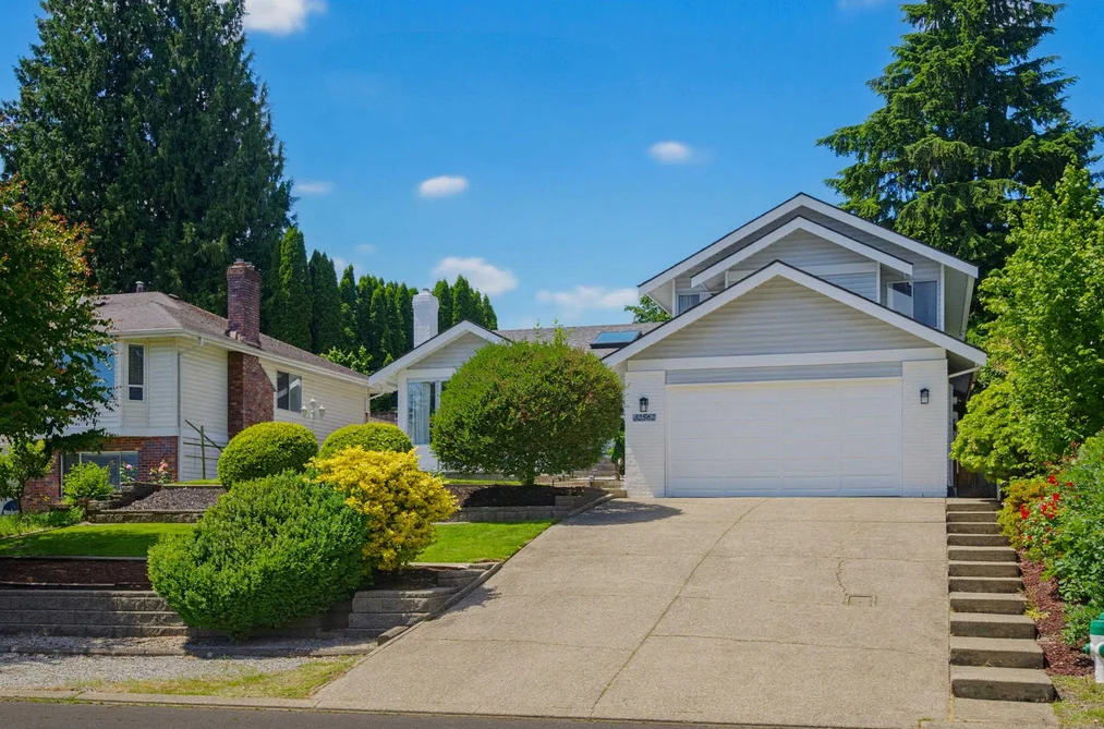 32562 MURRAY AVENUE, Abbotsford BC V2T 4T5, Abbotsford BC — Residential for Sale - Photo 2