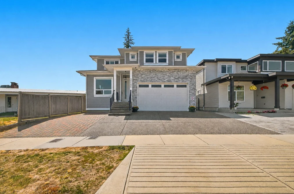 House for sale at 32594 Peardonville Road Abbotsford British Columbia - MLS: R3149697