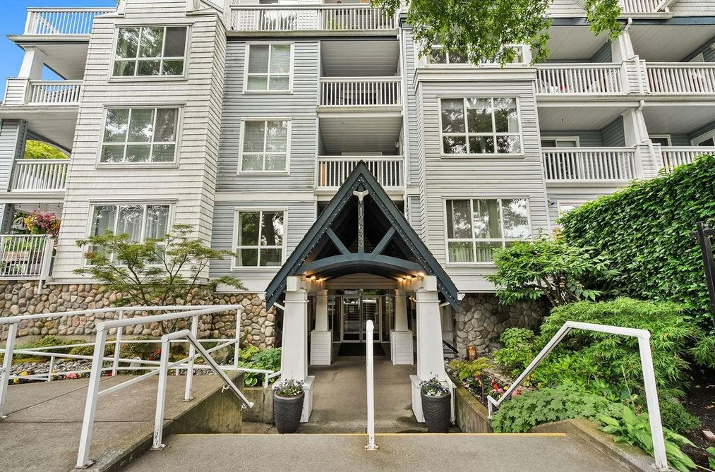 Condo for sale at 326 12633 No. 2 Road Richmond British Columbia - MLS: R3133565