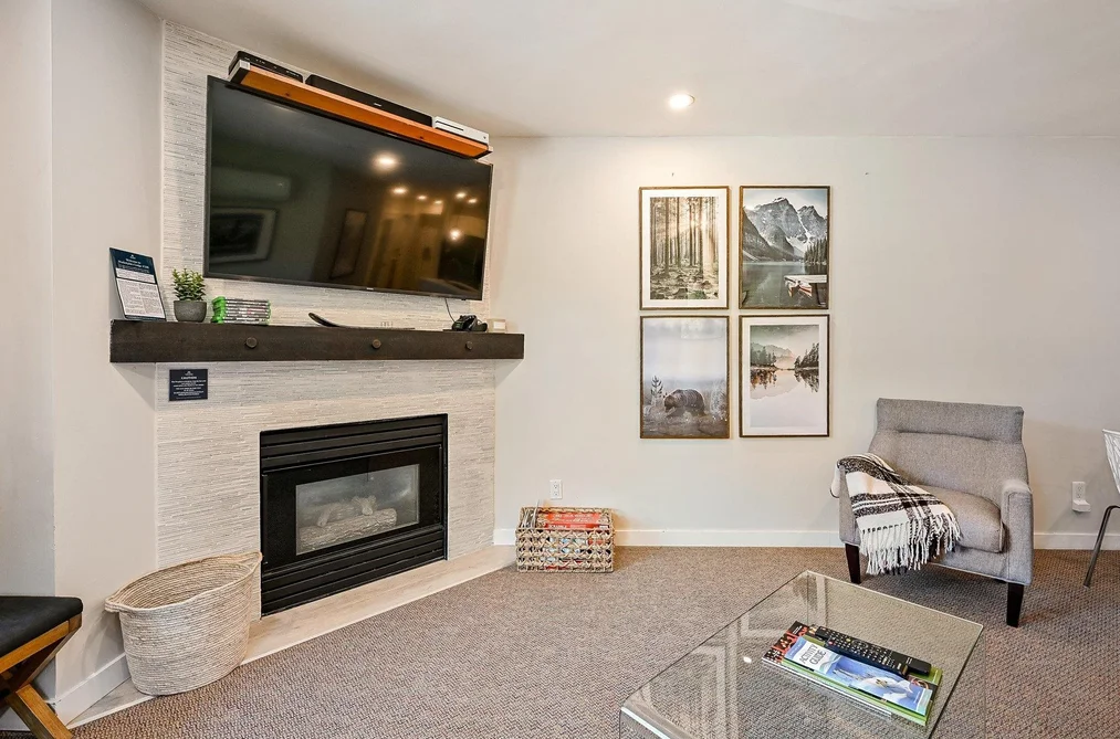 326 4360 LORIMER ROAD, Whistler BC V8E 1A5, Whistler BC — Residential for Sale - Photo 3