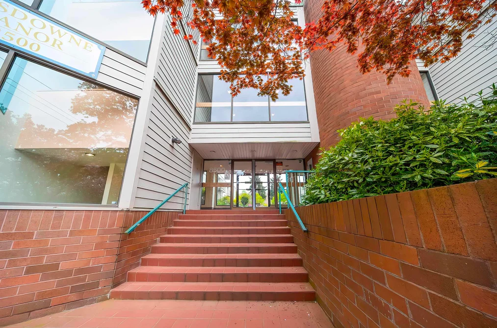 Condo for sale at 326 8500 Lansdowne Road Richmond British Columbia - MLS: R3115425