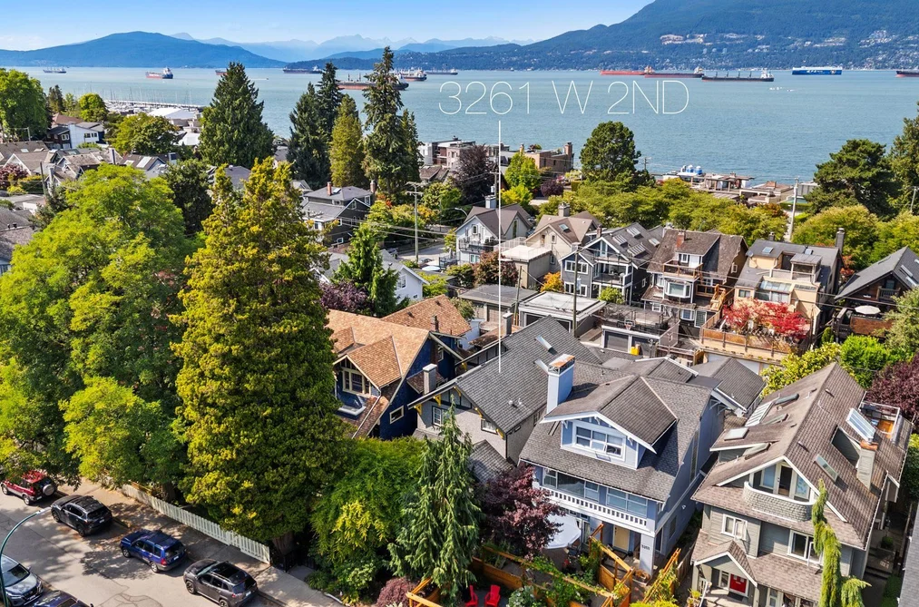 Half Duplex for sale at 3261 W 2nd Avenue Vancouver British Columbia - MLS: R3146864