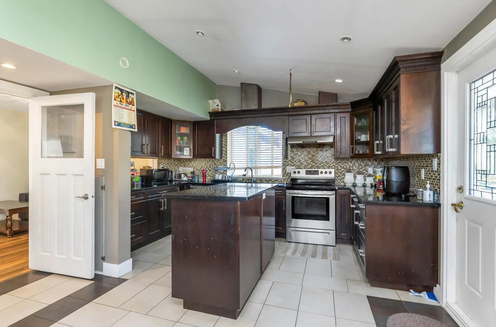 32615 BEVAN AVENUE, Abbotsford BC V2T 1G5, Abbotsford BC — Residential for Sale - Photo 5