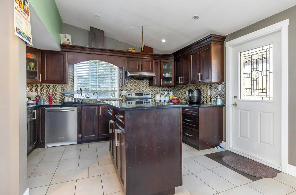 32615 BEVAN AVENUE, Abbotsford BC V2T 1G5, Abbotsford BC — Residential for Sale - Photo 6