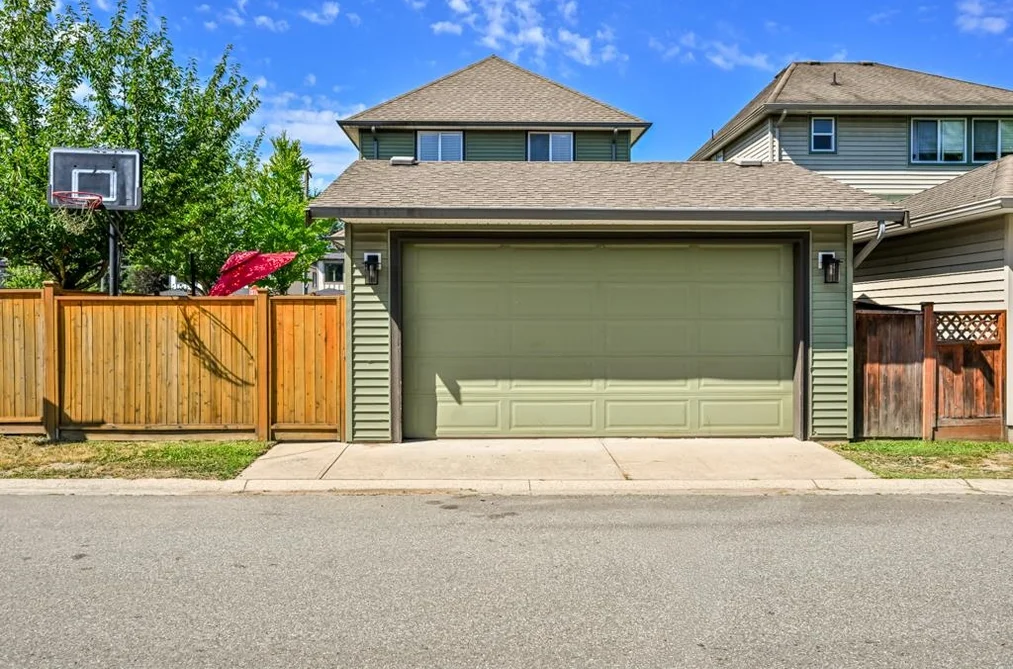 32652 Tunbridge Avenue, Mission, BC - House for Sale - Photo 33 of 38 32652 Tunbridge Avenue, Mission, BC - House for Sale - Photo 33 of 38