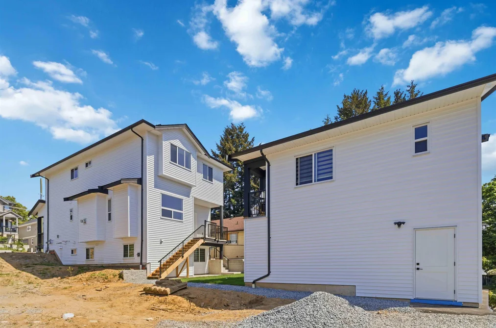 32866 3RD AVENUE, Mission BC V2V 1T9, Mission BC — Residential for Sale - Photo 2