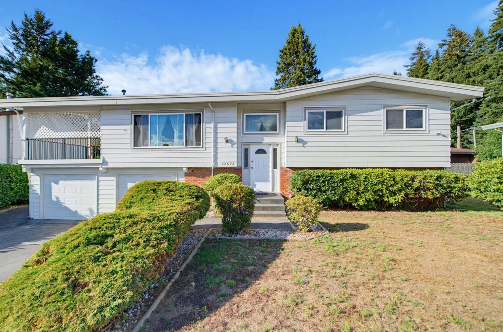 House for sale at 32673 Bevan Avenue Abbotsford British Columbia - MLS: R3163453