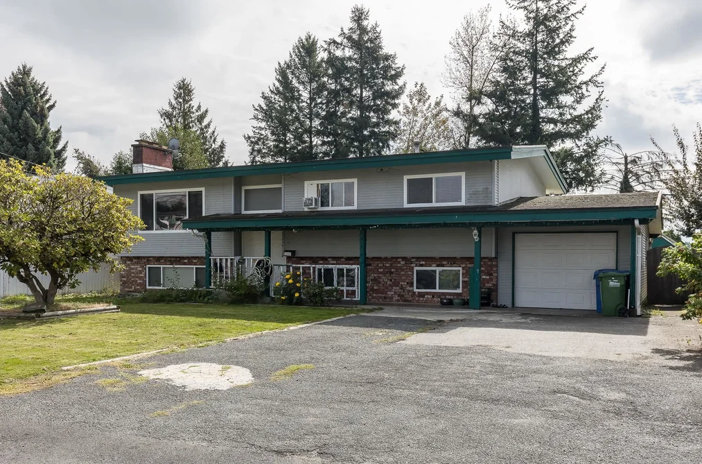 House for sale at 32698 Pandora Avenue Abbotsford British Columbia - MLS: R2930389