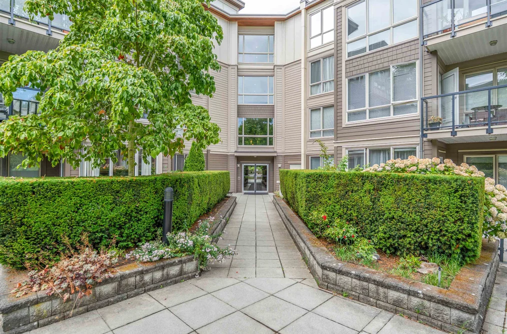 Condo for sale at 327 15918 26 Avenue Surrey British Columbia - MLS: R3150377