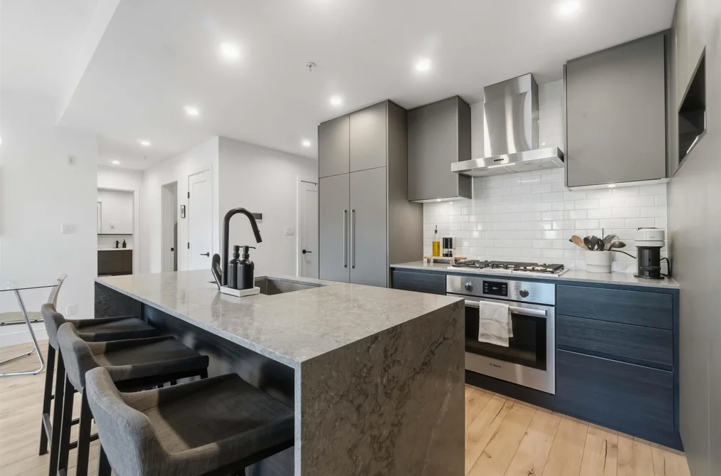 Condo for sale at 327 3131 Murray Street Port Moody British Columbia - MLS: R3154709