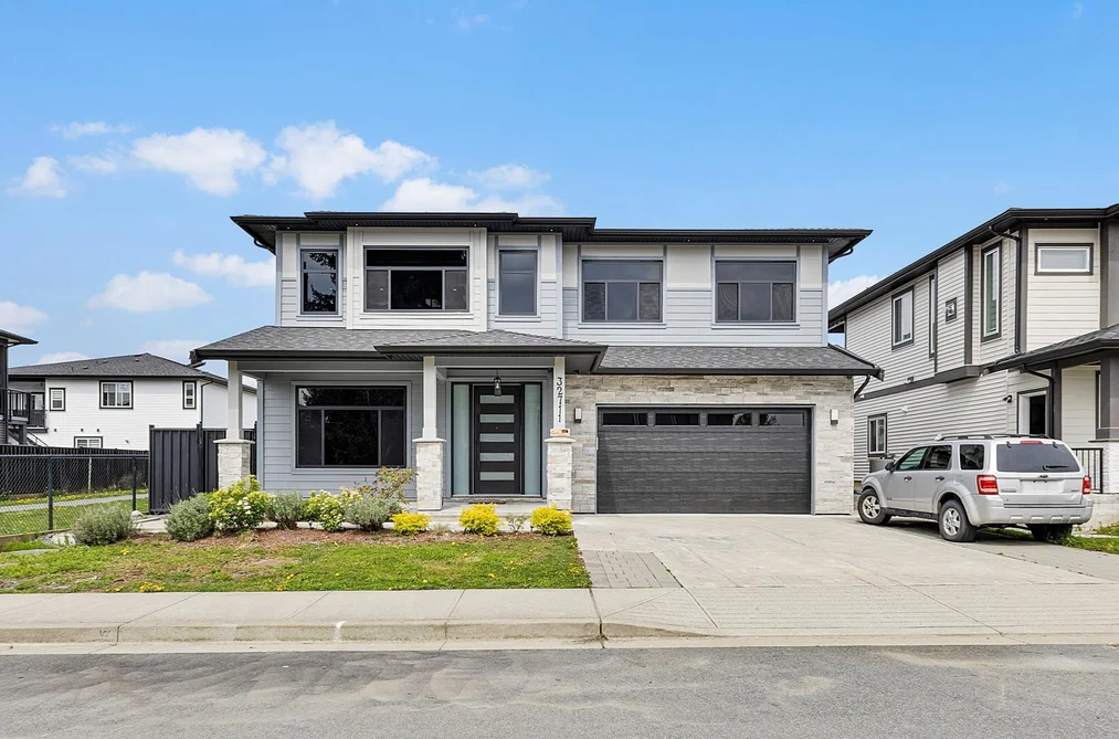 House for sale at 32711 Egglestone Avenue Mission British Columbia - MLS: R3114531