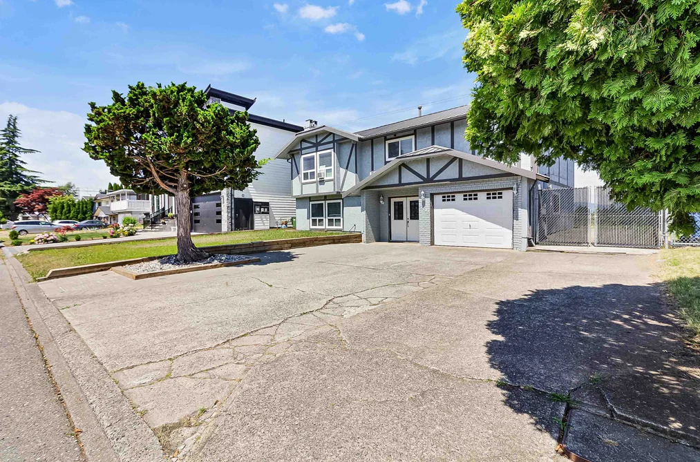 32745 OKANAGAN DRIVE, Abbotsford BC V2T 4Z4, Abbotsford BC — Residential for Sale — Photo 4 of 40