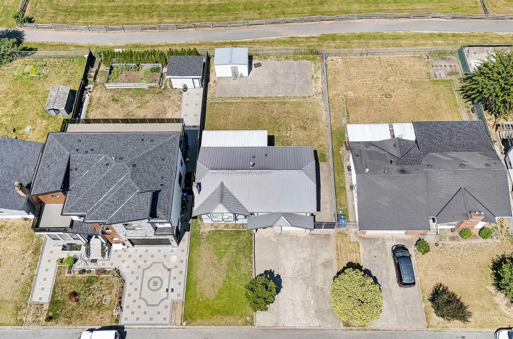 32745 OKANAGAN DRIVE, Abbotsford BC V2T 4Z4, Abbotsford BC — Residential for Sale — Photo 6 of 40