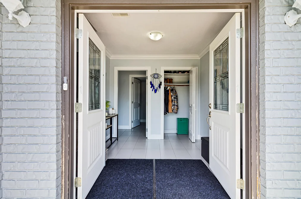 32745 OKANAGAN DRIVE, Abbotsford BC V2T 4Z4, Abbotsford BC — Residential for Sale — Photo 8 of 40