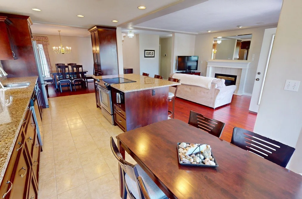 32767 CHILCOTIN DRIVE, Abbotsford BC V2T 5S5, Abbotsford BC — Residential for Sale — Photo 5 of 40