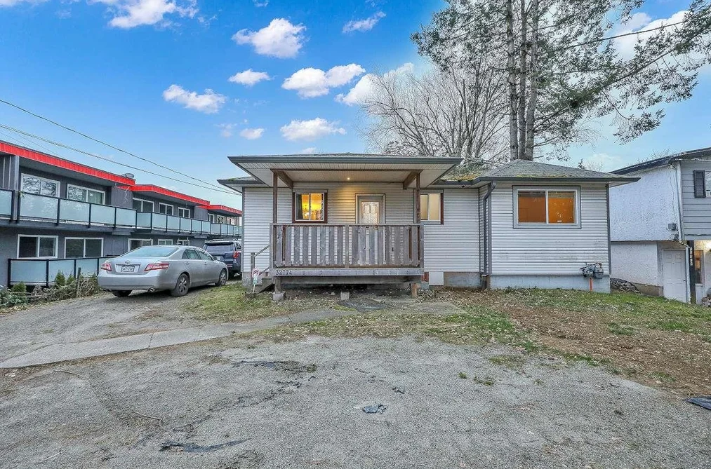 House for sale at 32774 7th Avenue Mission British Columbia - MLS: R3104261