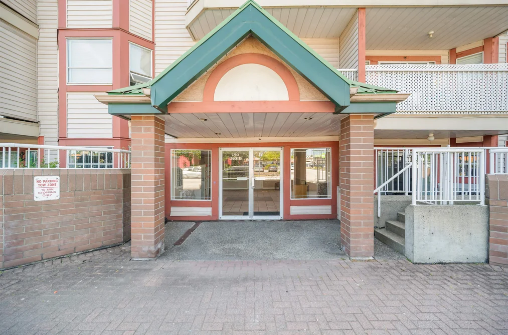 328 22661 LOUGHEED HIGHWAY, Maple Ridge BC V2X 2V4, Maple Ridge BC — Residential for Sale — Photo 2 of 16