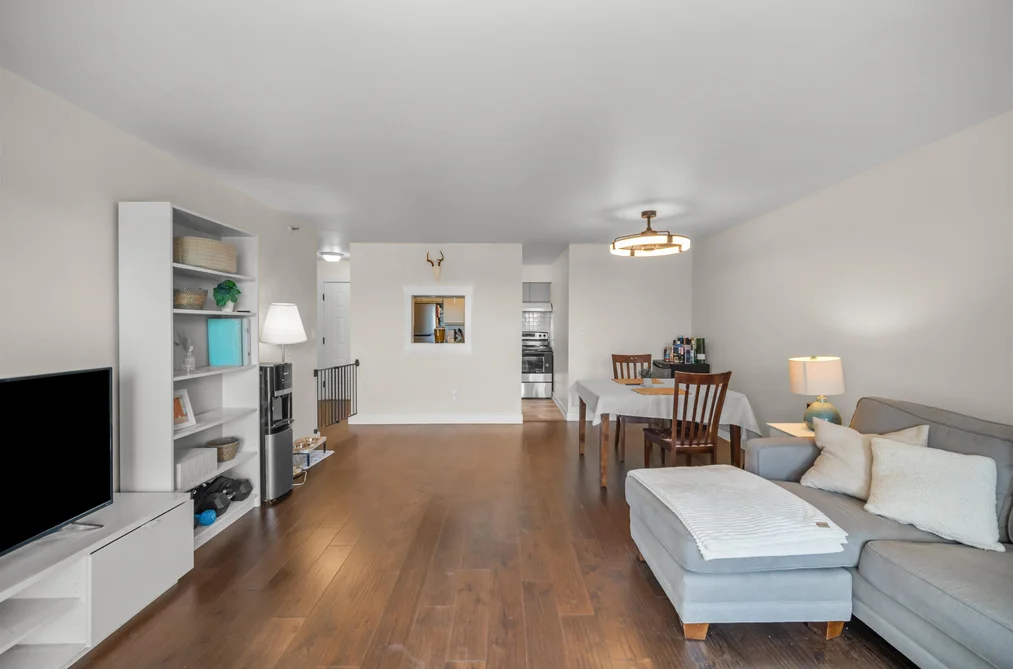 328 22661 LOUGHEED HIGHWAY, Maple Ridge BC V2X 2V4, Maple Ridge BC — Residential for Sale — Photo 7 of 16