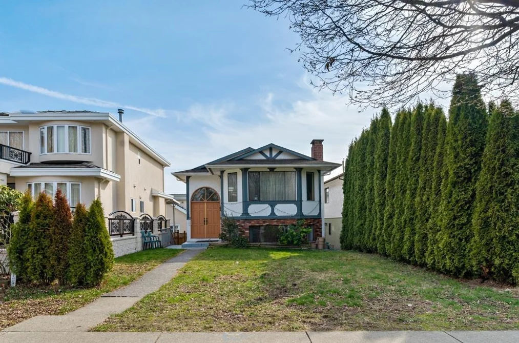 House for sale at 328 E 49th Avenue Vancouver British Columbia - MLS: R3162649