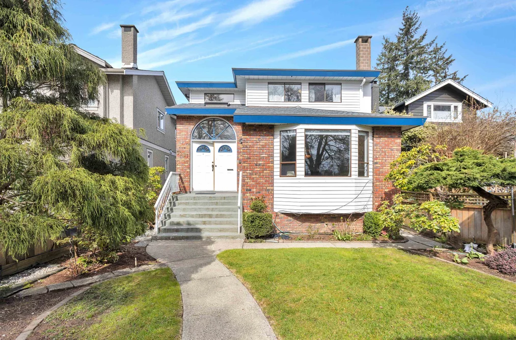 House for sale at 3281 W 30th Avenue Vancouver British Columbia - MLS: R3105466