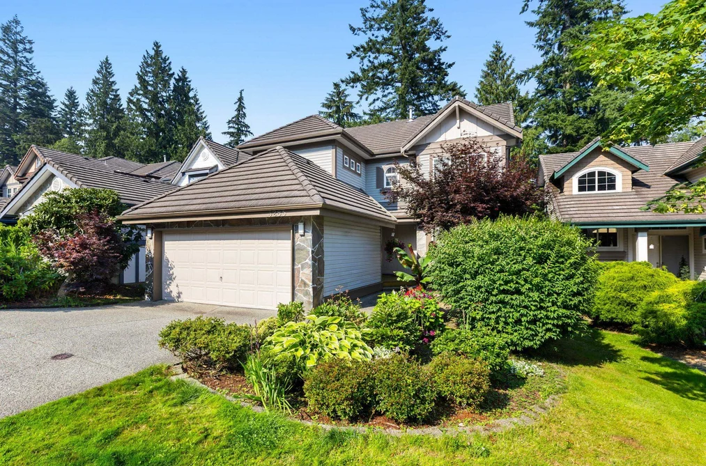 House for sale at 3285 Chartwell Green Coquitlam British Columbia - MLS: R3154728
