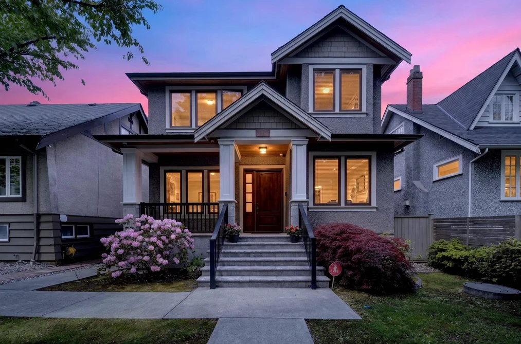 House for sale at 3285 W 12th Avenue Vancouver British Columbia - MLS: R3162866