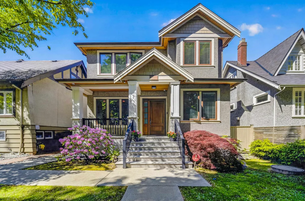 House for sale at 3285 W 12th Avenue Vancouver British Columbia - MLS: R3128432