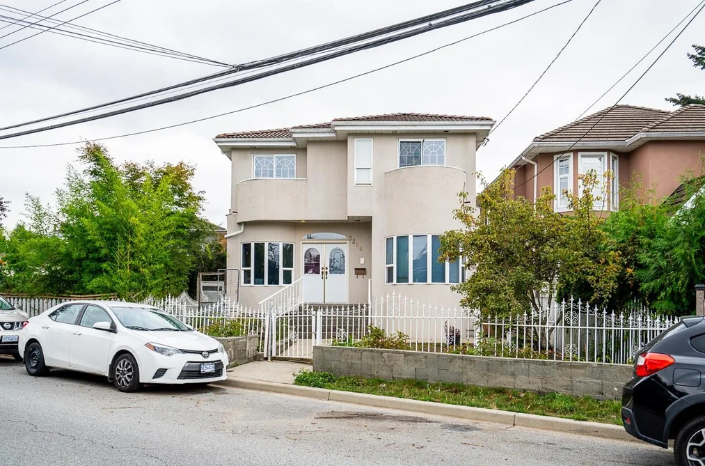 House for sale at 3288 School Avenue Vancouver British Columbia - MLS: R2997924