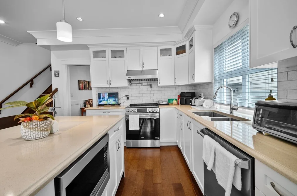 House for sale at 3288 W 32nd Avenue Vancouver British Columbia - MLS: R3112701
