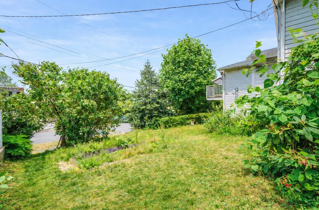 32881 1ST AVENUE, Mission BC V2V 1E8, Mission BC — Residential for Sale - Photo 2