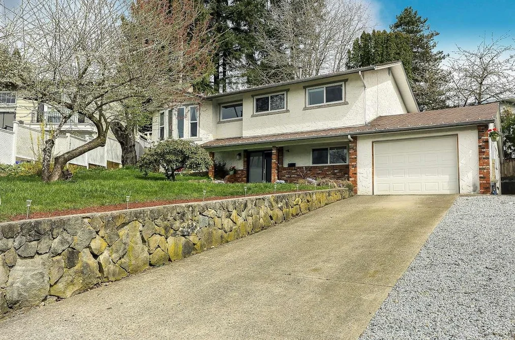 32881 ORCHID CRESCENT, Mission BC V2V 4K4, Mission BC — Residential for Sale - Photo 2