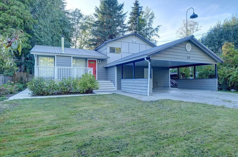 House for sale at 329 Burns Road Gibsons British Columbia - MLS: R3050701
