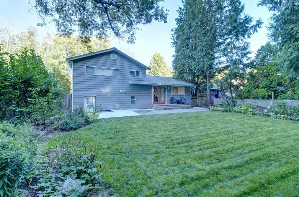 329 BURNS ROAD, Gibsons BC V0N 1V8, Gibsons BC — Residential for Sale - Photo 3