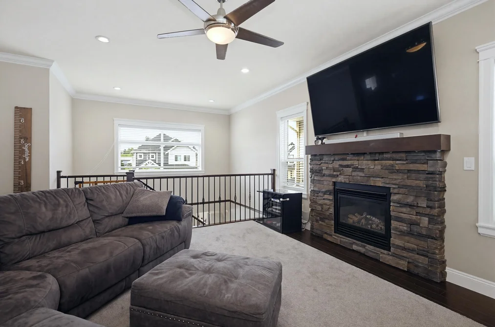 32901 SYLVIA AVENUE, Mission BC V2V 0C9, Mission BC — Residential for Sale - Photo 5