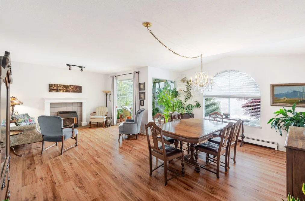 3298 MAHON AVENUE, North Vancouver BC V7N 3T5, North Vancouver BC — Residential for Sale - Photo 3