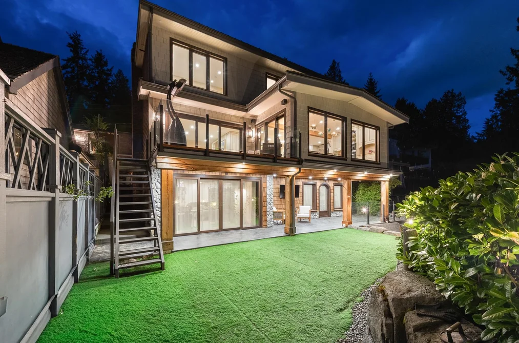 3298 RADCLIFFE AVENUE, West Vancouver BC V7V 1G6, West Vancouver BC — Residential for Sale - Photo 2