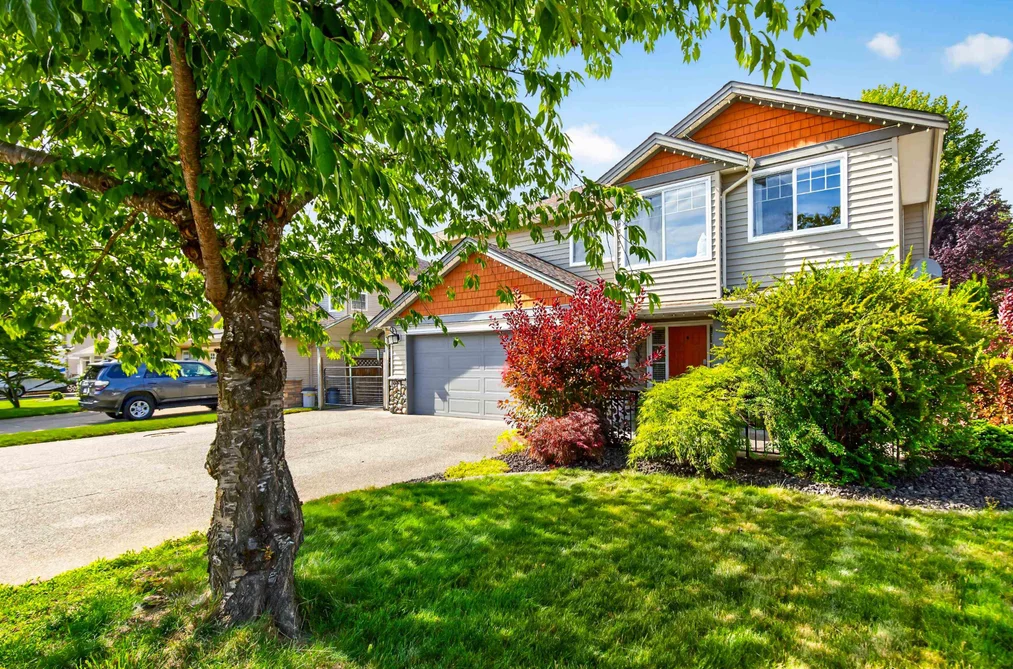 House for sale at 32985 Desbrisay Avenue Mission British Columbia - MLS: R3144647